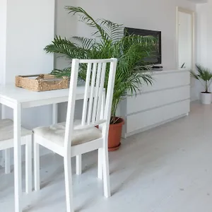 Appartement Airport - 5 Mins From Airport, Otopeni
